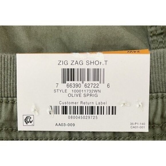 Style & Co Olive Green Comfort Waist Shorts Plus Size 24W NWT - Picture 3 of 5